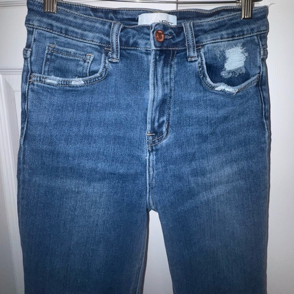 VERVET BY FLYING MONKEY Distressed Blue Ankle Jeans - Picture 8 of 10